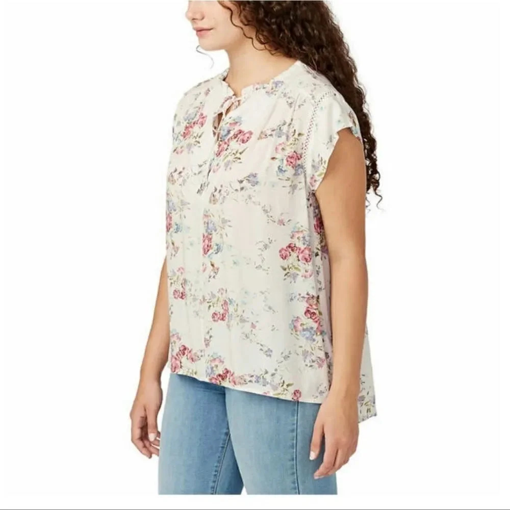 2 pack Buffalo Ladies' Flutter Sleeve Floral Top - Picture 6 of 13